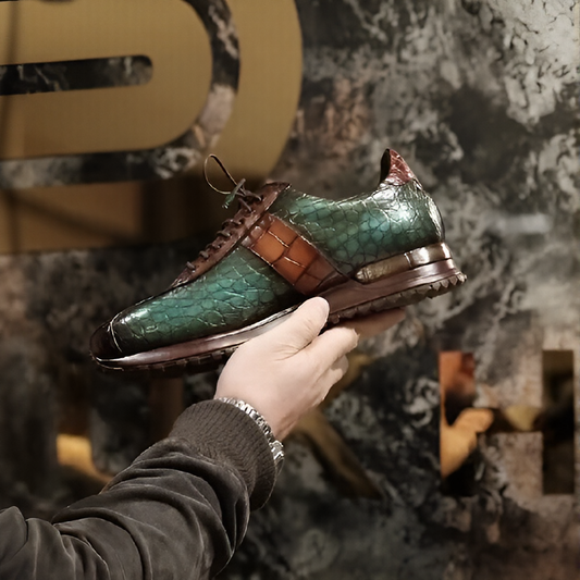 Snake print retro leather casual shoes