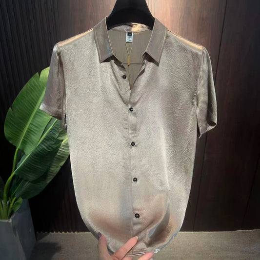 Super silky smooth and draping casual short-sleeved shirt