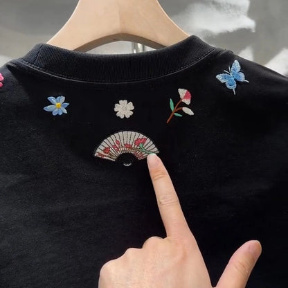 Scattered Floral Fan Embroidery Loose Crew Neck T-Shirt